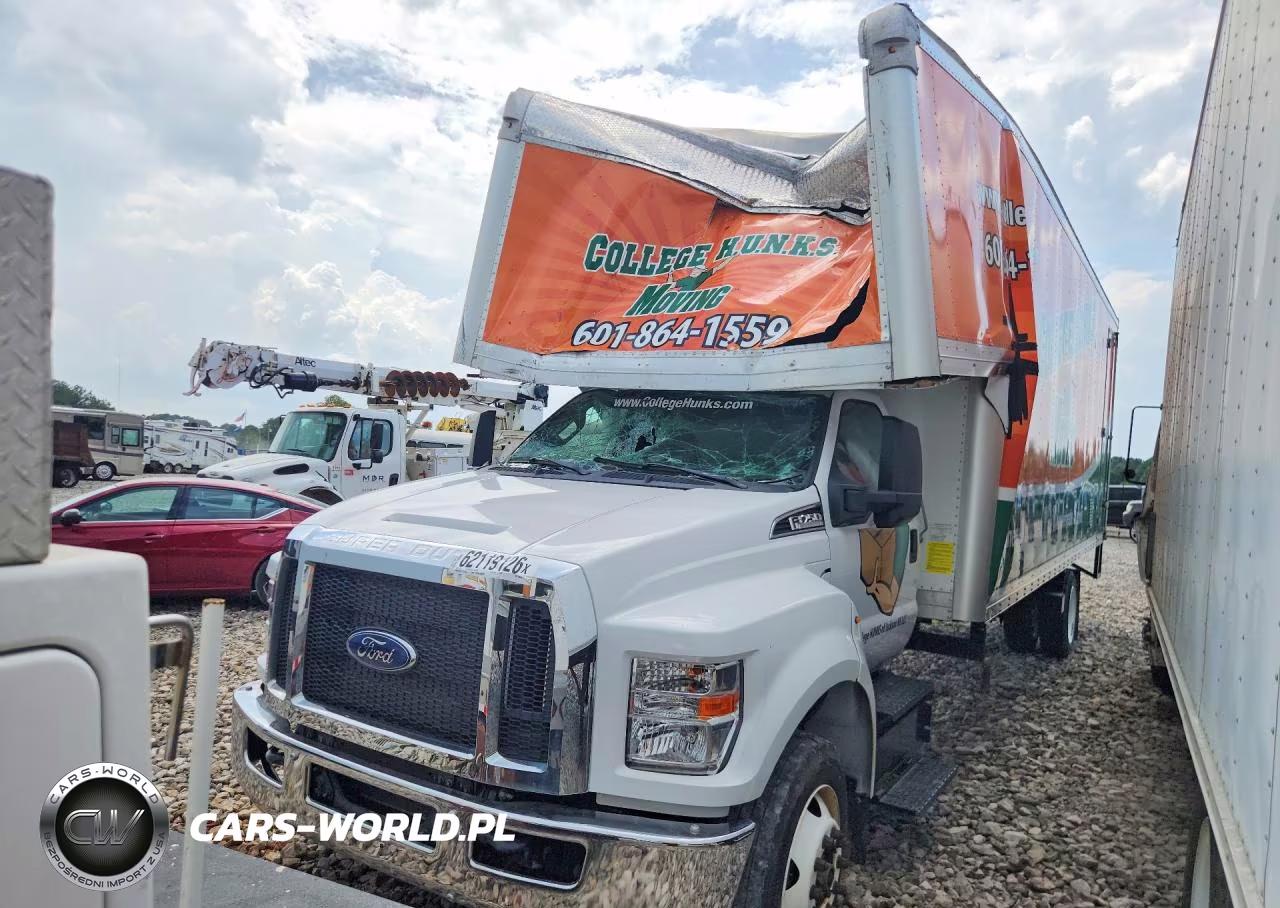 2023 Ford F750 Super Duty Box Truck
