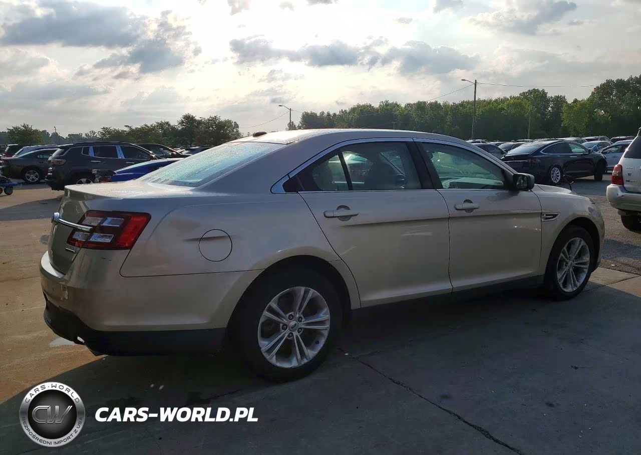2017 Ford Taurus Se VIN:1FAHP2D8XHG146246 - 3