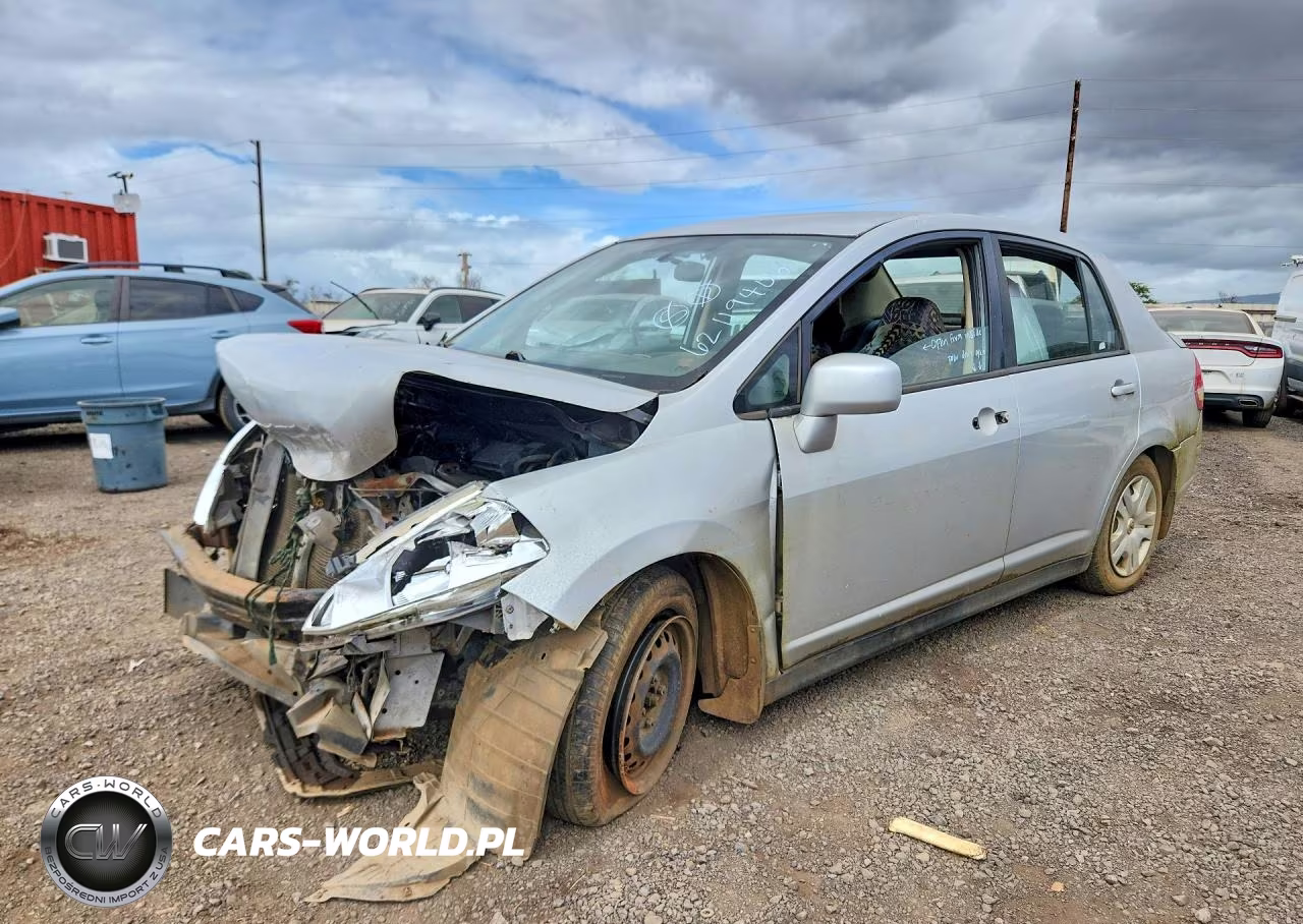 2011 Nissan Versa 1.8 S