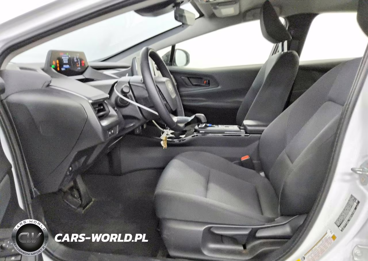 2025 Toyota Prius Le VIN:JTDACAAU9S3061299 - 7