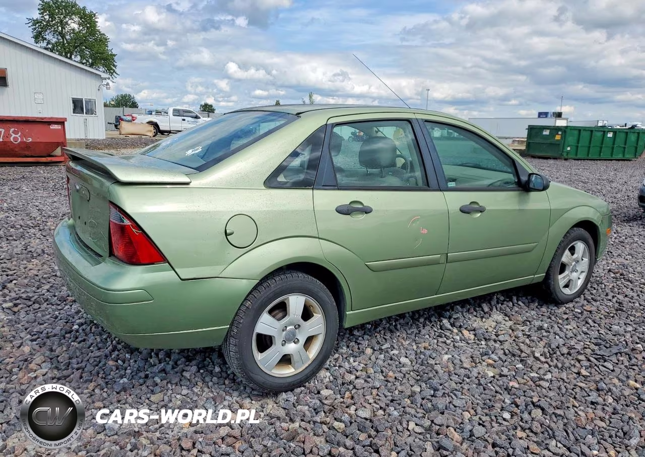 2007 Ford Focus Zx4 VIN:1FAHP34N17W148824 - 3