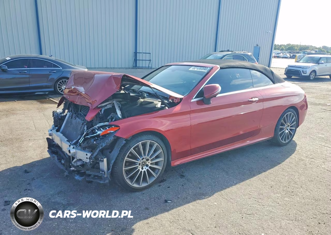2019 Mercedes-Benz C 300 – zdjęcie 1 z 13
