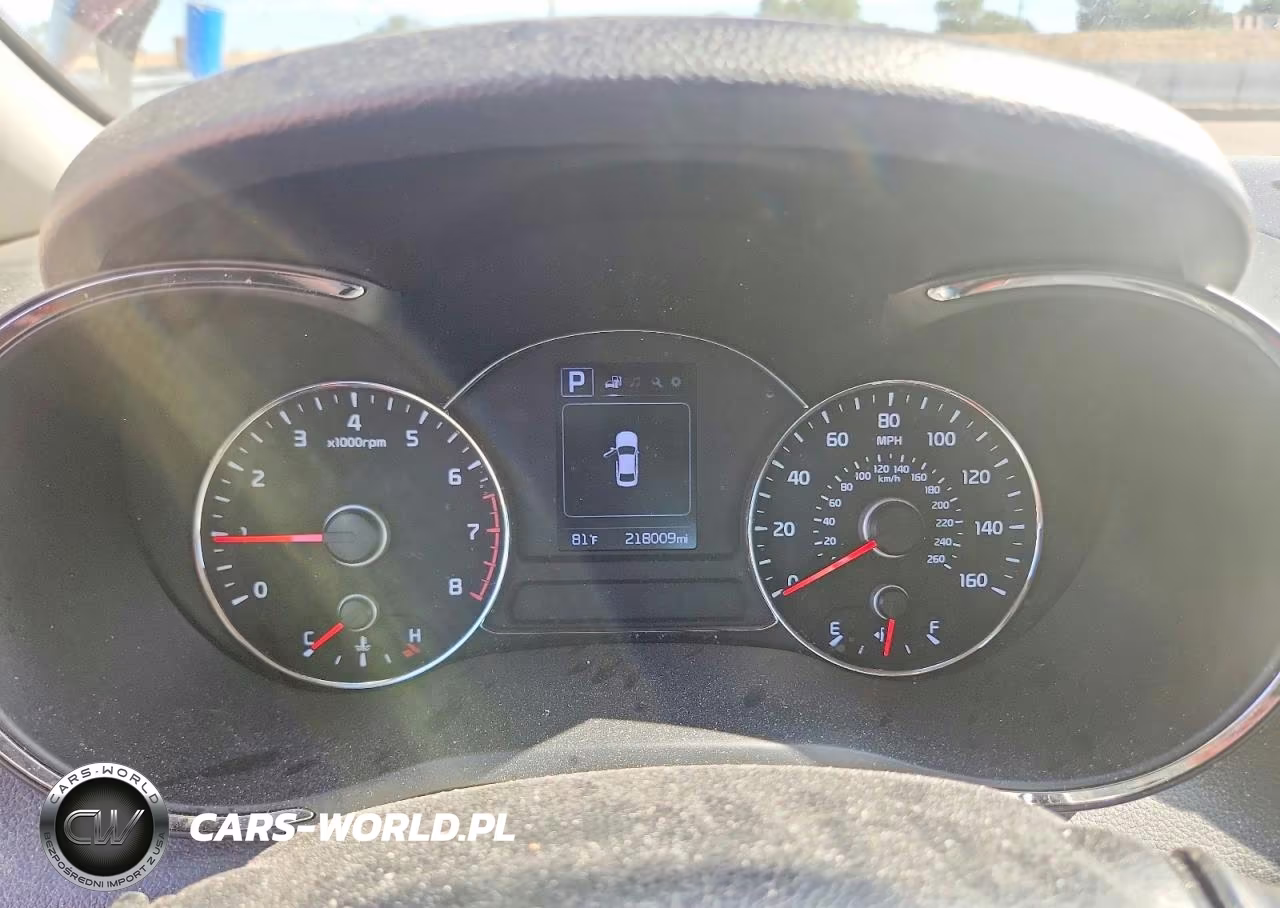 2018 Kia Forte Lx VIN:3KPFL4A71JE259268 - 9