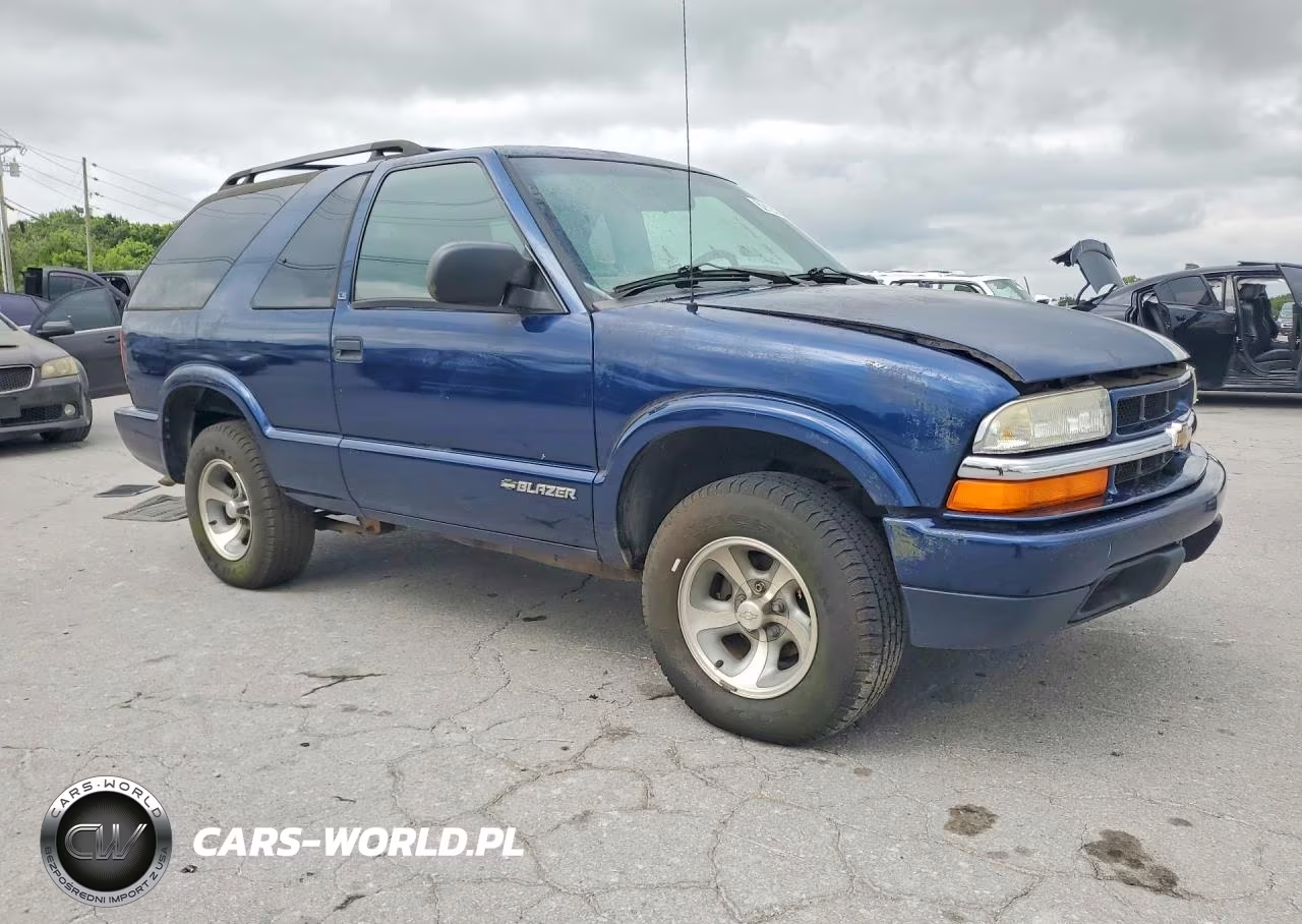 2002 Chevrolet Blazer VIN:1GNCS18W82K143184 - 4