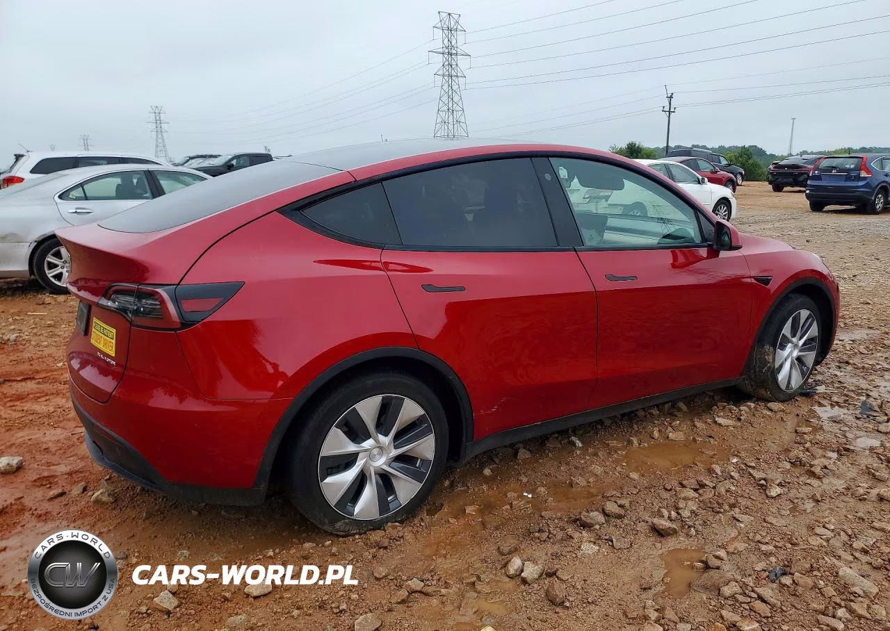 2021 Tesla Model Y VIN:5YJYGDEE3MF253685 - 3