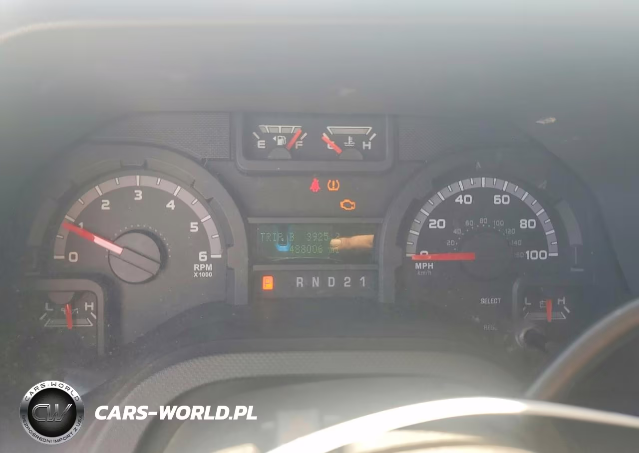 2011 Ford E150 Delivery Van VIN:1FTNE1EW3BDA35542 - 9
