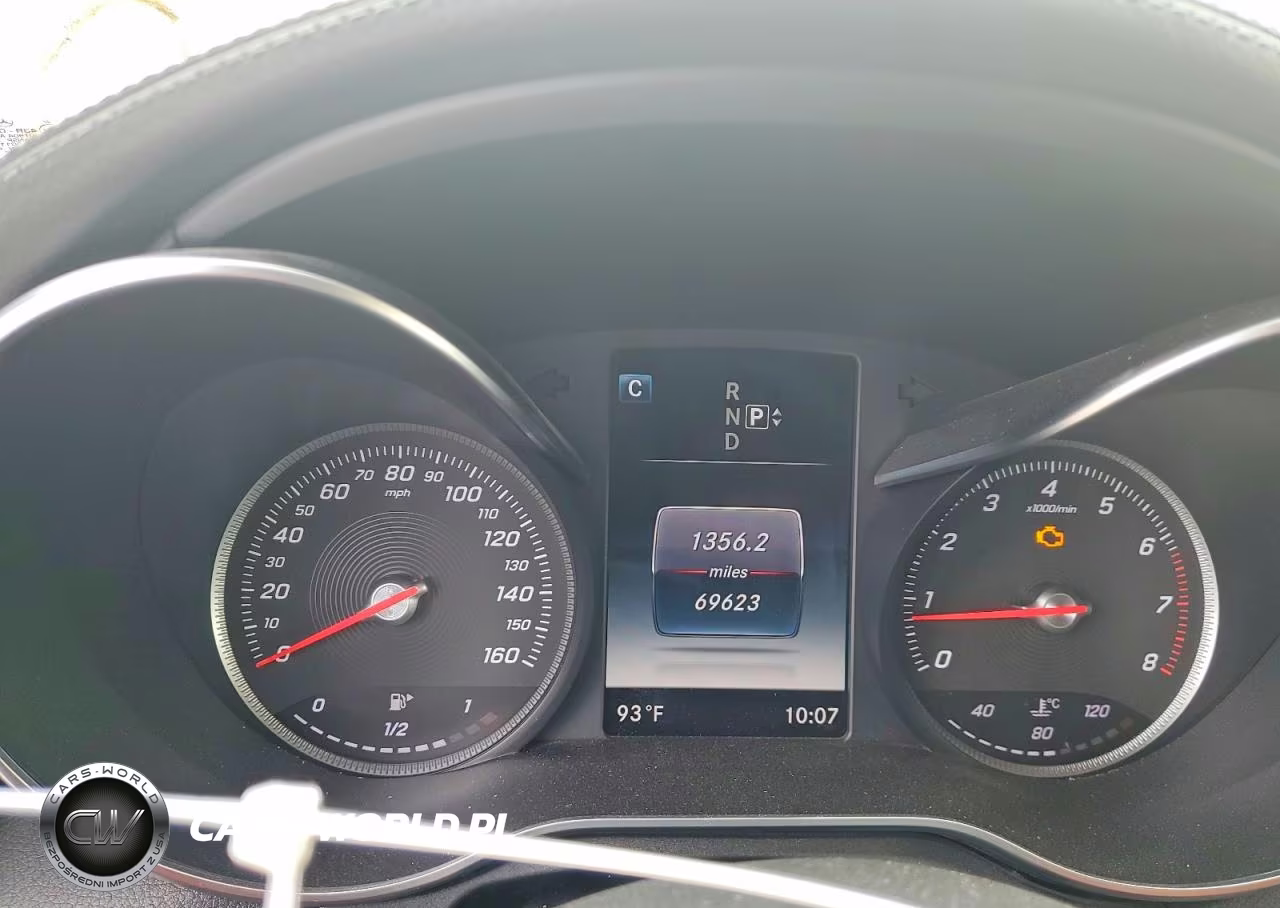 2015 Mercedes-Benz C 300 4Matic VIN:55SWF4KB9FU007813 - 9