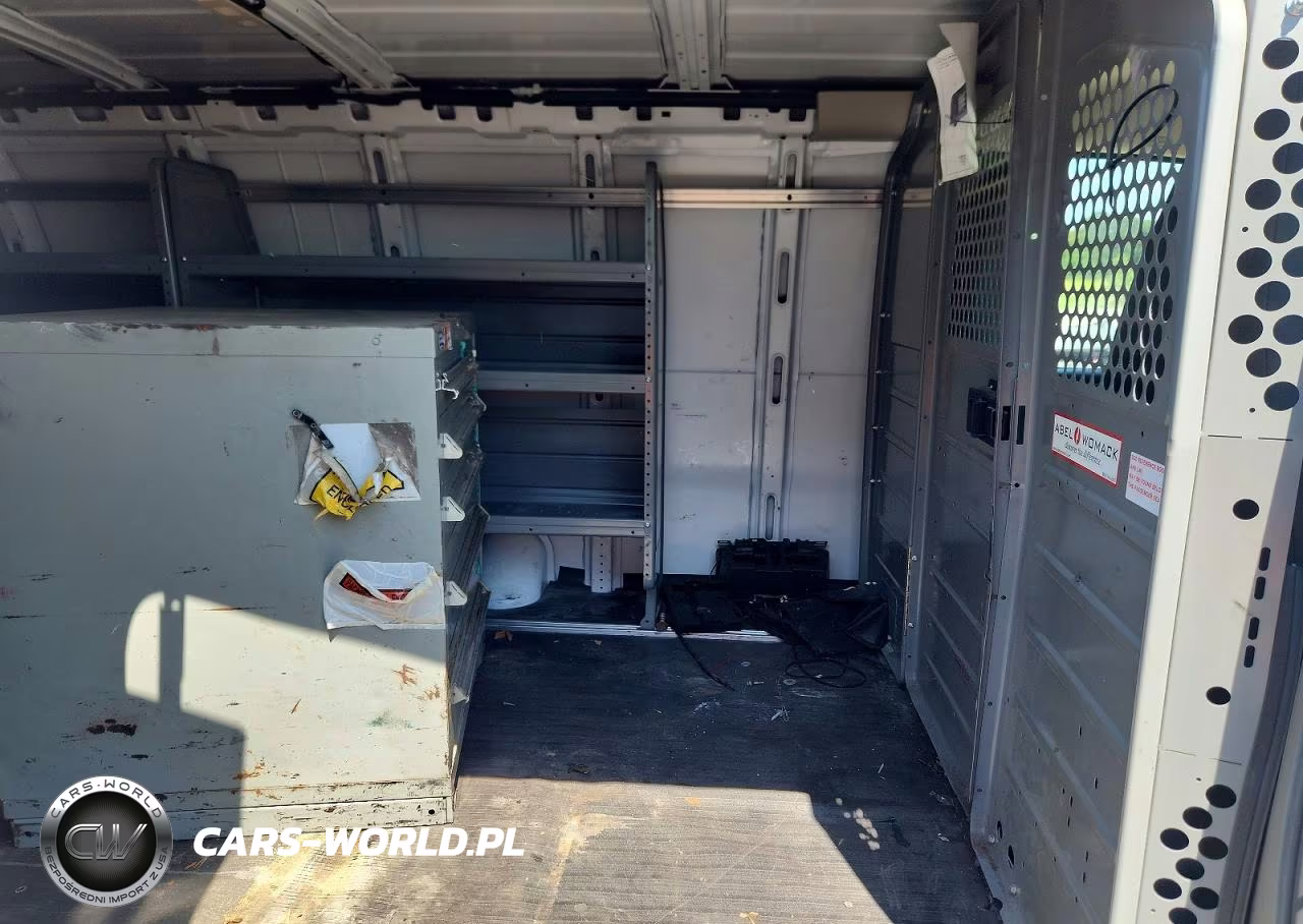 2019 Chevrolet Express G3500 VIN:1GCZGHFG0K1360310 - 11
