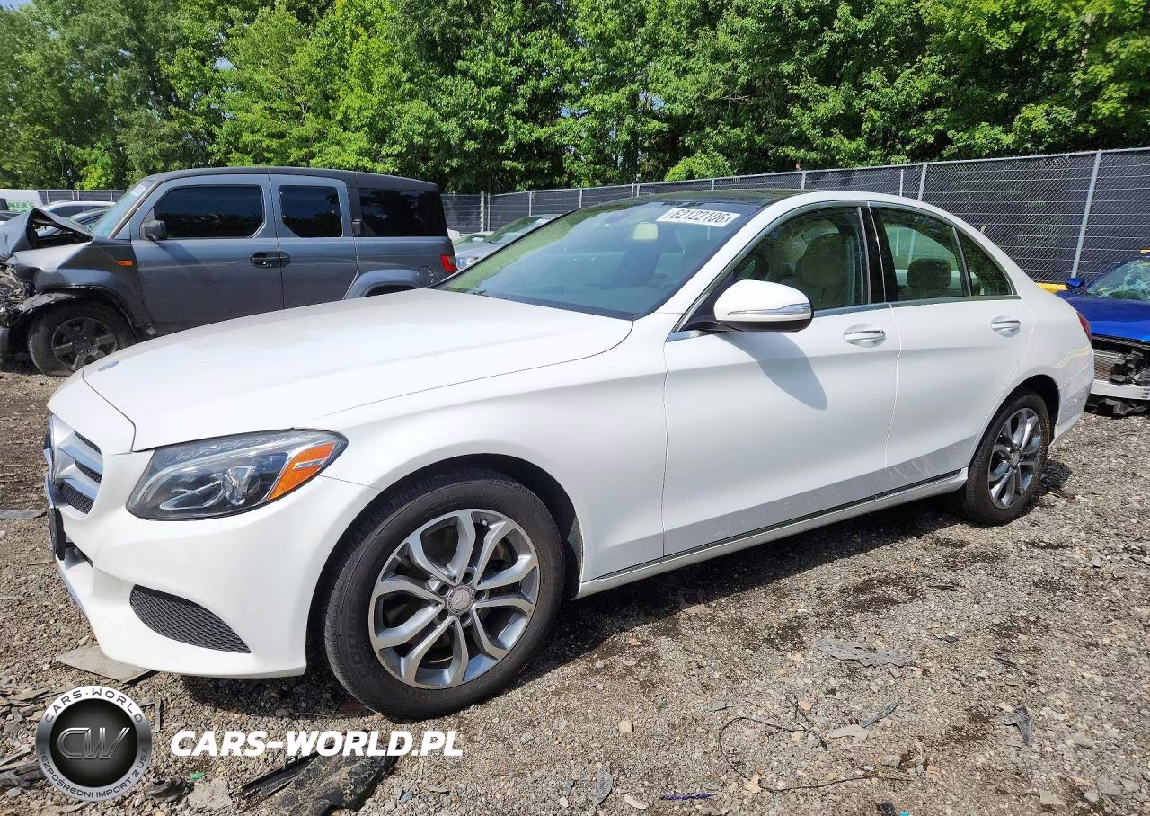 2015 Mercedes-Benz C 300 4Matic – zdjęcie 1 z 12