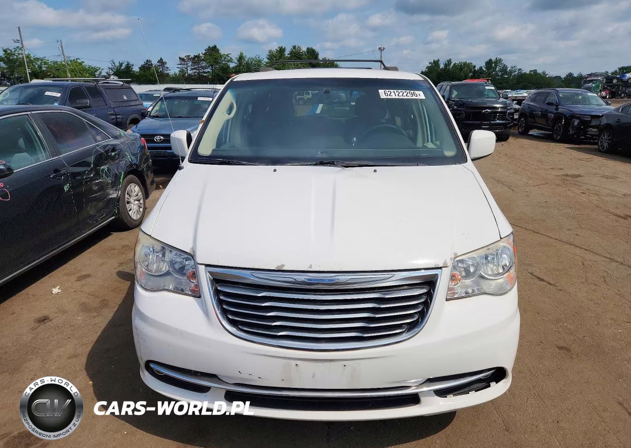 2016 Chrysler Town & Country Touring VIN:2C4RC1BG8GR214541 - 5