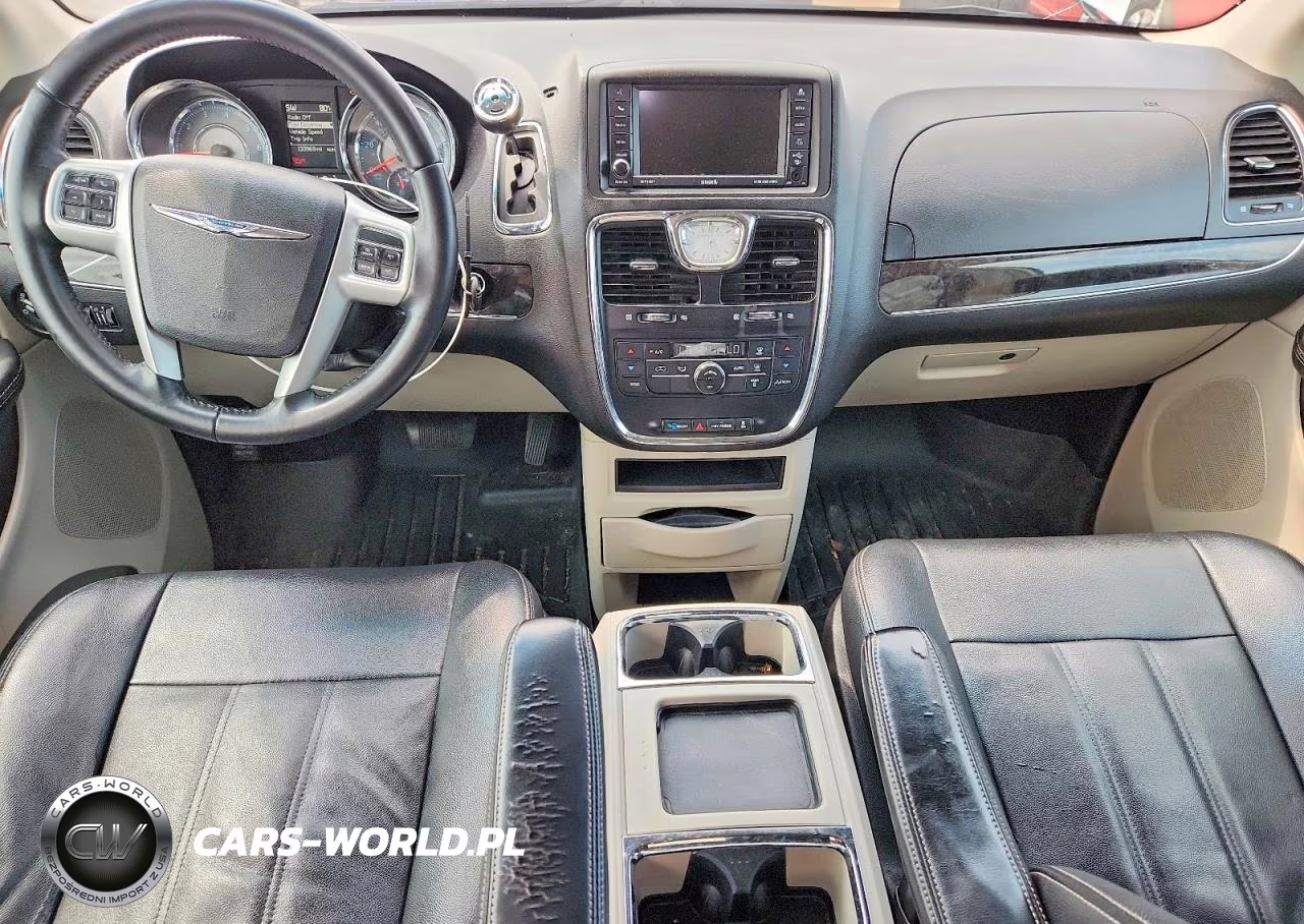 2016 Chrysler Town & Country Touring VIN:2C4RC1BG8GR214541 - 8