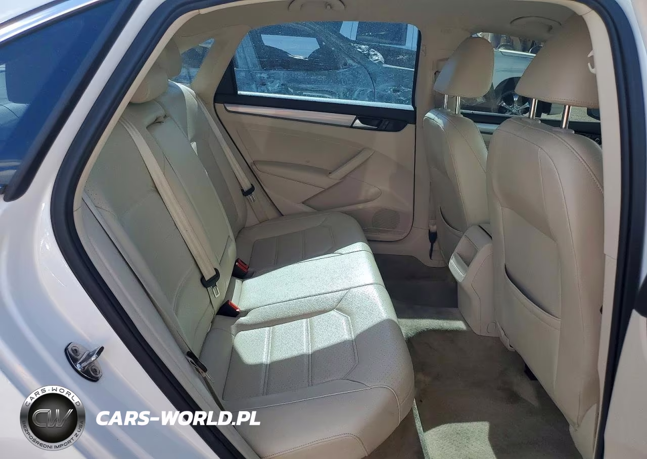 2015 Volkswagen Passat S VIN:1VWAT7A38FC109761 - 10