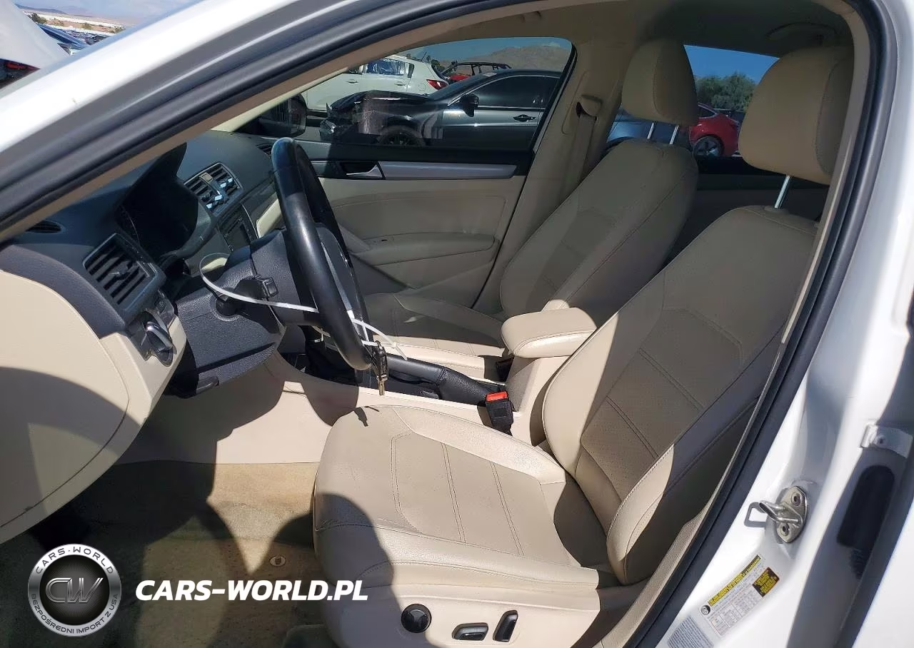 2015 Volkswagen Passat S VIN:1VWAT7A38FC109761 - 7