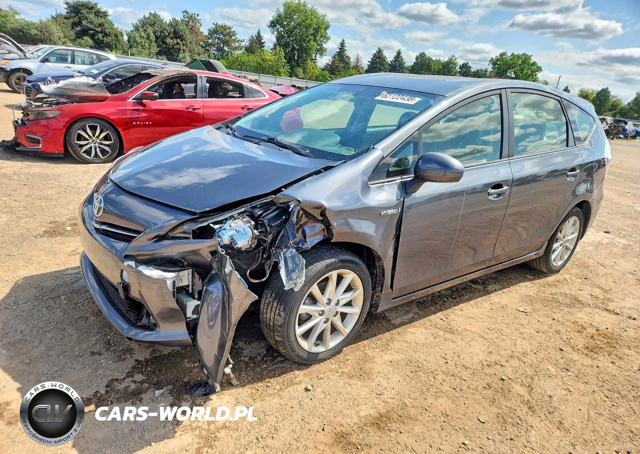 2013 Toyota Prius V Five – zdjęcie 1 z 12