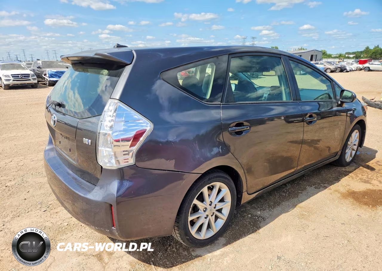 2013 Toyota Prius V Five VIN:JTDZN3EU7D3284804 - 3