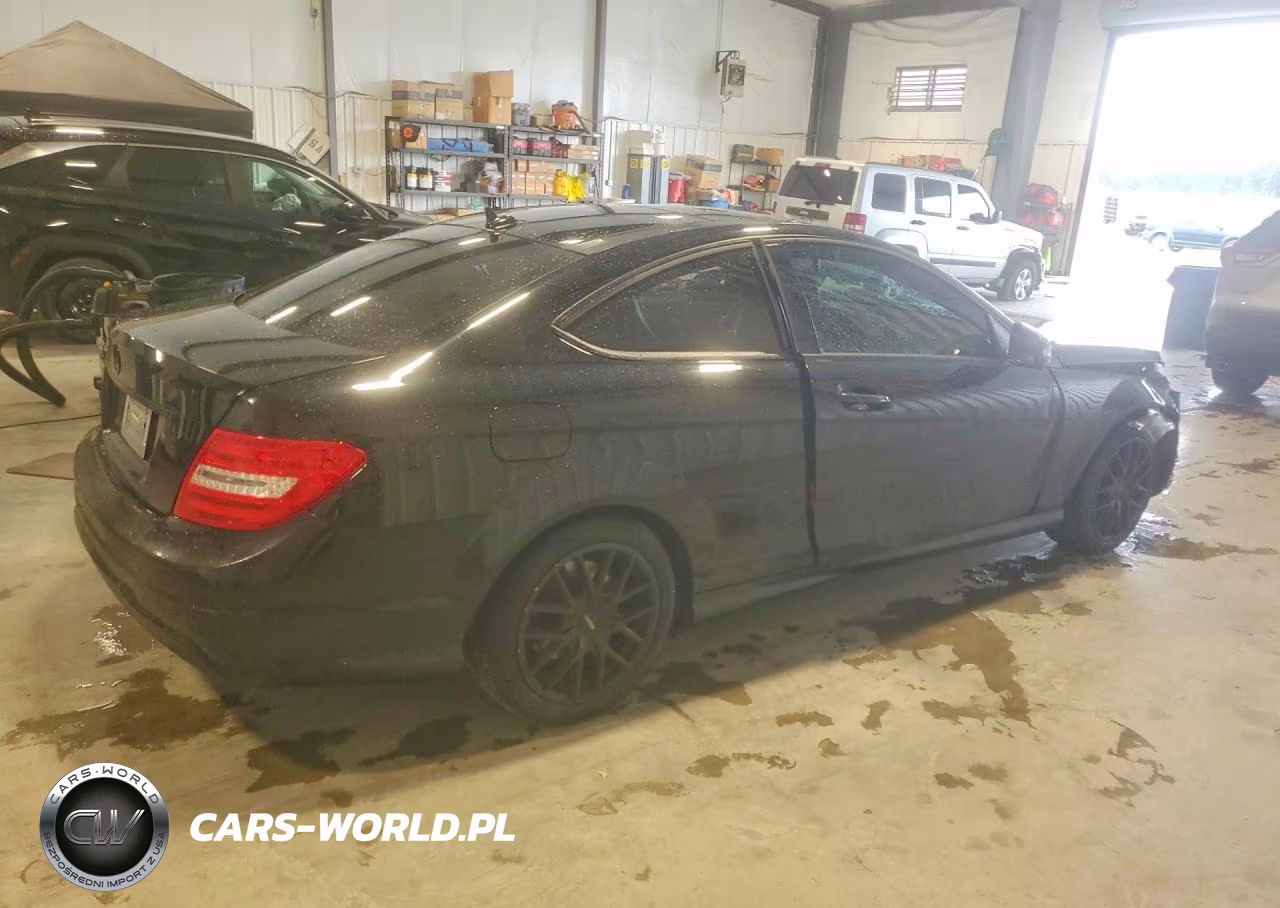 2015 Mercedes-Benz C 250 VIN:WDDGJ4HBXFG389020 - 3
