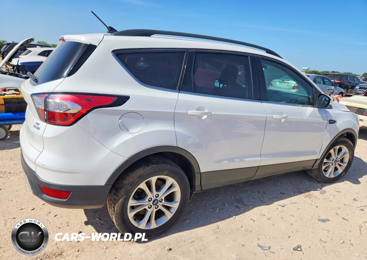 2018 Ford Escape Se VIN:1FMCU9GD6JUB15111 - 3