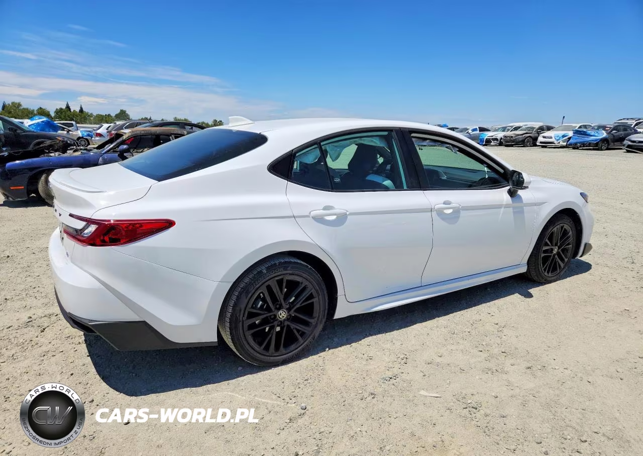 2025 Toyota Camry Se VIN:4T1DBADK9SU523974 - 3