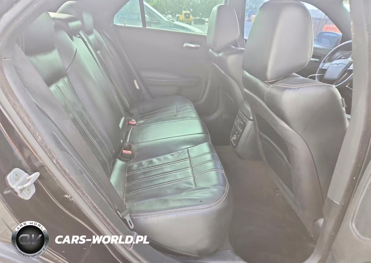2013 Chrysler 300 S VIN:2C3CCABG4DH514766 - 10