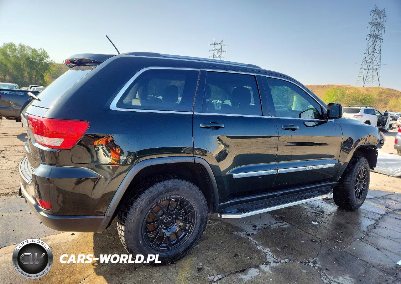2012 Jeep Grand Cherokee Laredo VIN:1C4RJFAG4CC216634 - 3