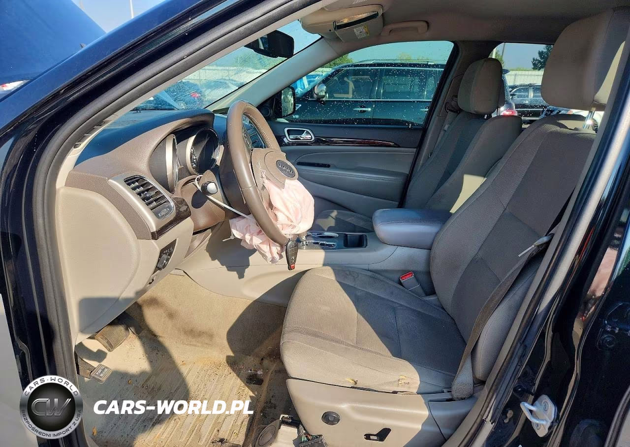 2012 Jeep Grand Cherokee Laredo VIN:1C4RJFAG4CC216634 - 7