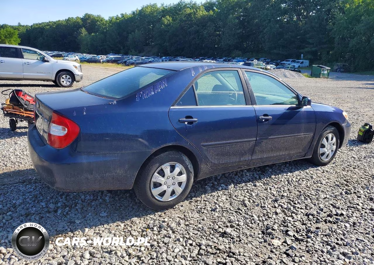 2002 Toyota Camry Le VIN:4T1BE32K22U534442 - 3