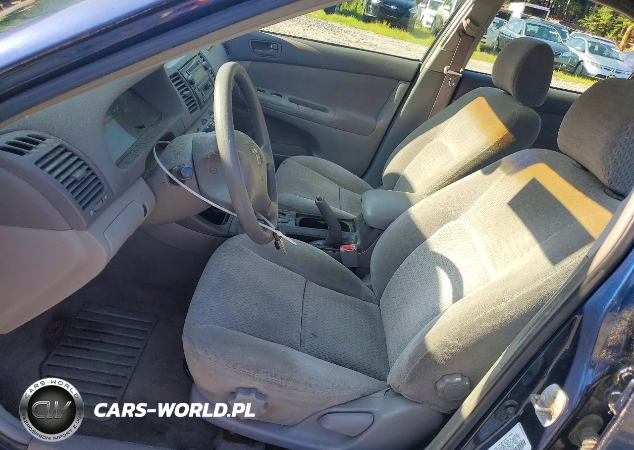 2002 Toyota Camry Le VIN:4T1BE32K22U534442 - 7