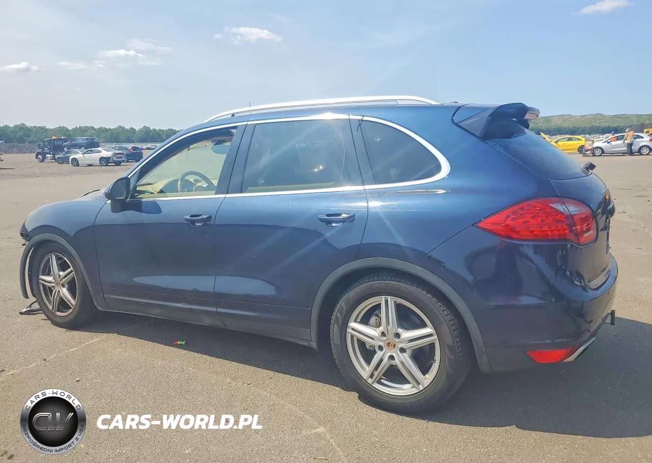 2013 Porsche Cayenne S VIN:WP1AB2A25DLA84622 - 2
