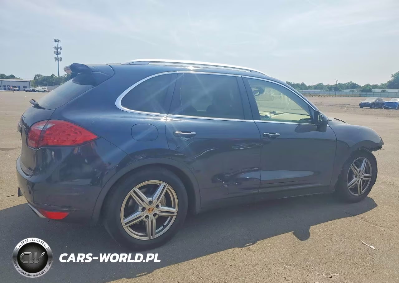 2013 Porsche Cayenne S VIN:WP1AB2A25DLA84622 - 3