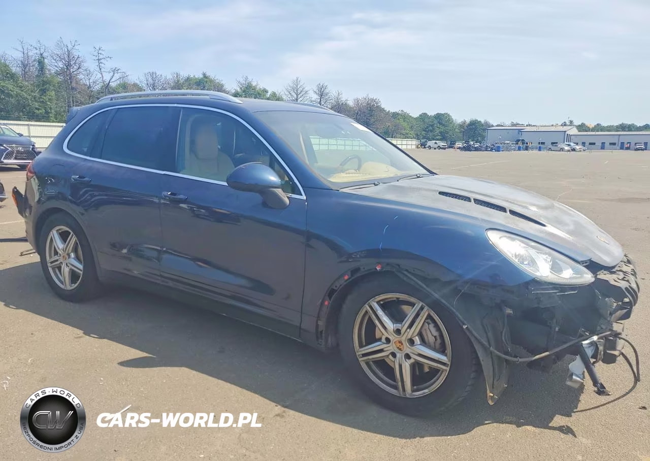 2013 Porsche Cayenne S VIN:WP1AB2A25DLA84622 - 4