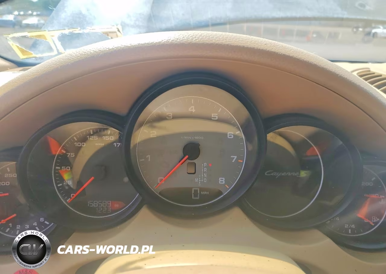 2013 Porsche Cayenne S VIN:WP1AB2A25DLA84622 - 9