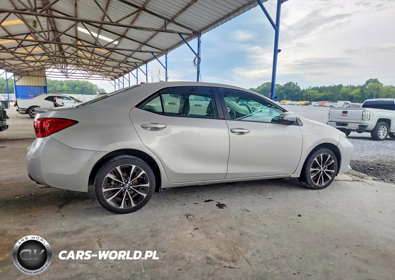 2019 Toyota Corolla Se VIN:5YFBURHE7KP881127 - 3