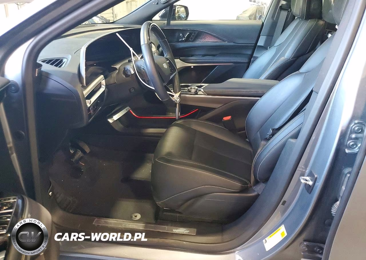 2023 Cadillac Lyriq Luxury VIN:1GYKPPRL7PZ002810 - 7