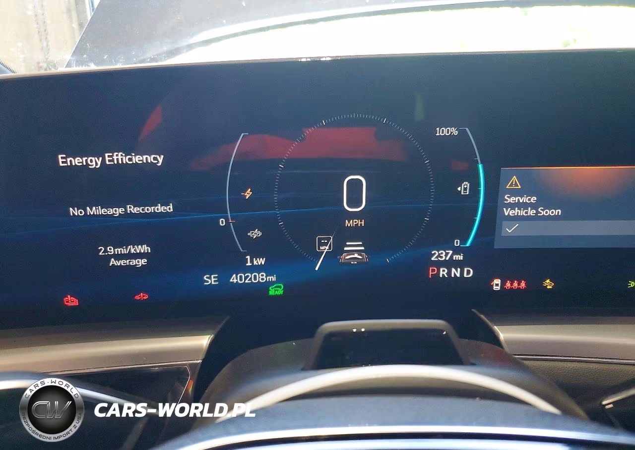 2023 Cadillac Lyriq Luxury VIN:1GYKPPRL7PZ002810 - 9