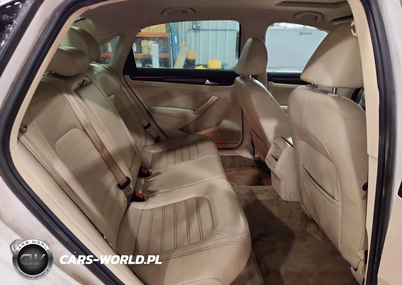 2012 Volkswagen Passat Sel VIN:1VWCH7A38CC040110 - 10