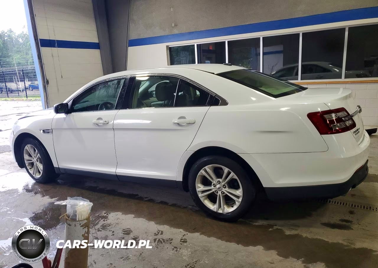 2016 Ford Taurus Se VIN:1FAHP2D85GG157167 - 2