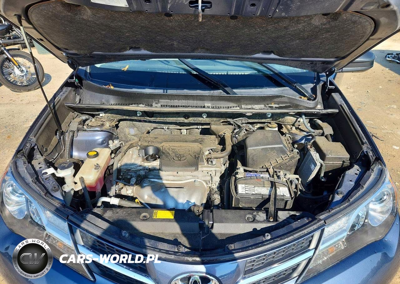2013 Toyota Rav4 Le VIN:JTMZFREV7DD024079 - 12