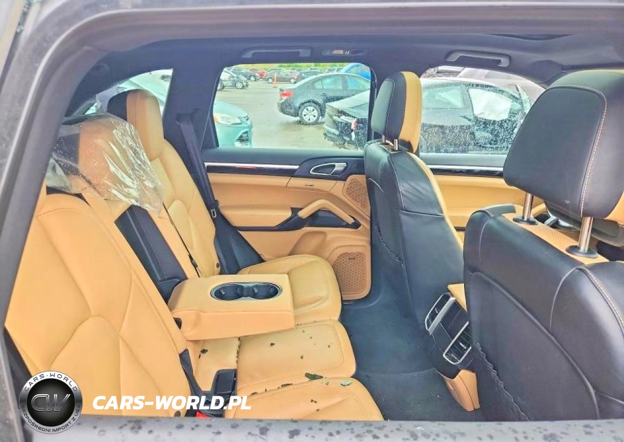 2017 Porsche Cayenne S VIN:WP1AB2A28HLA50941 - 10