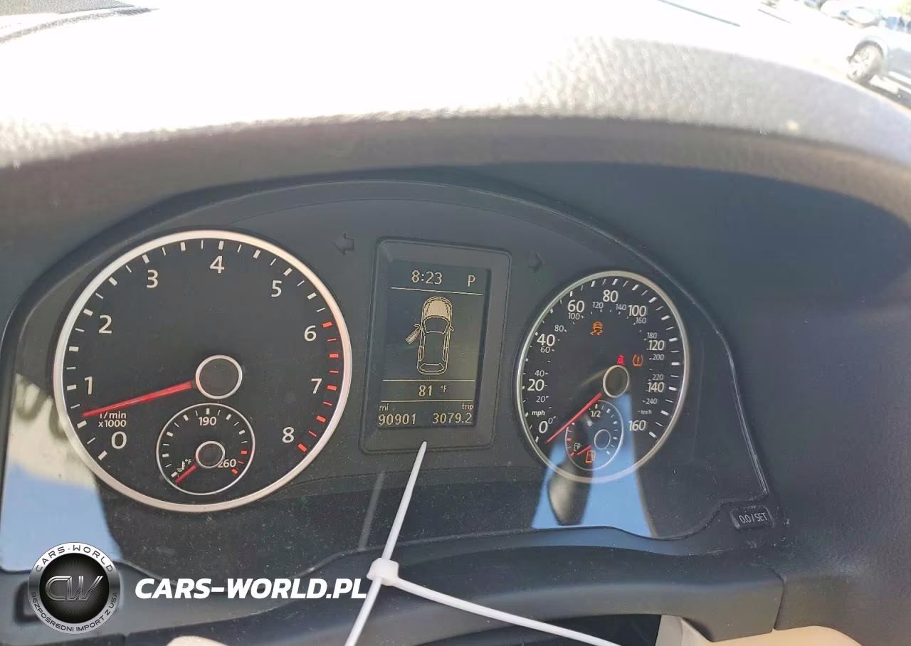 2014 Volkswagen Tiguan S VIN:WVGBV3AX2EW523382 - 9