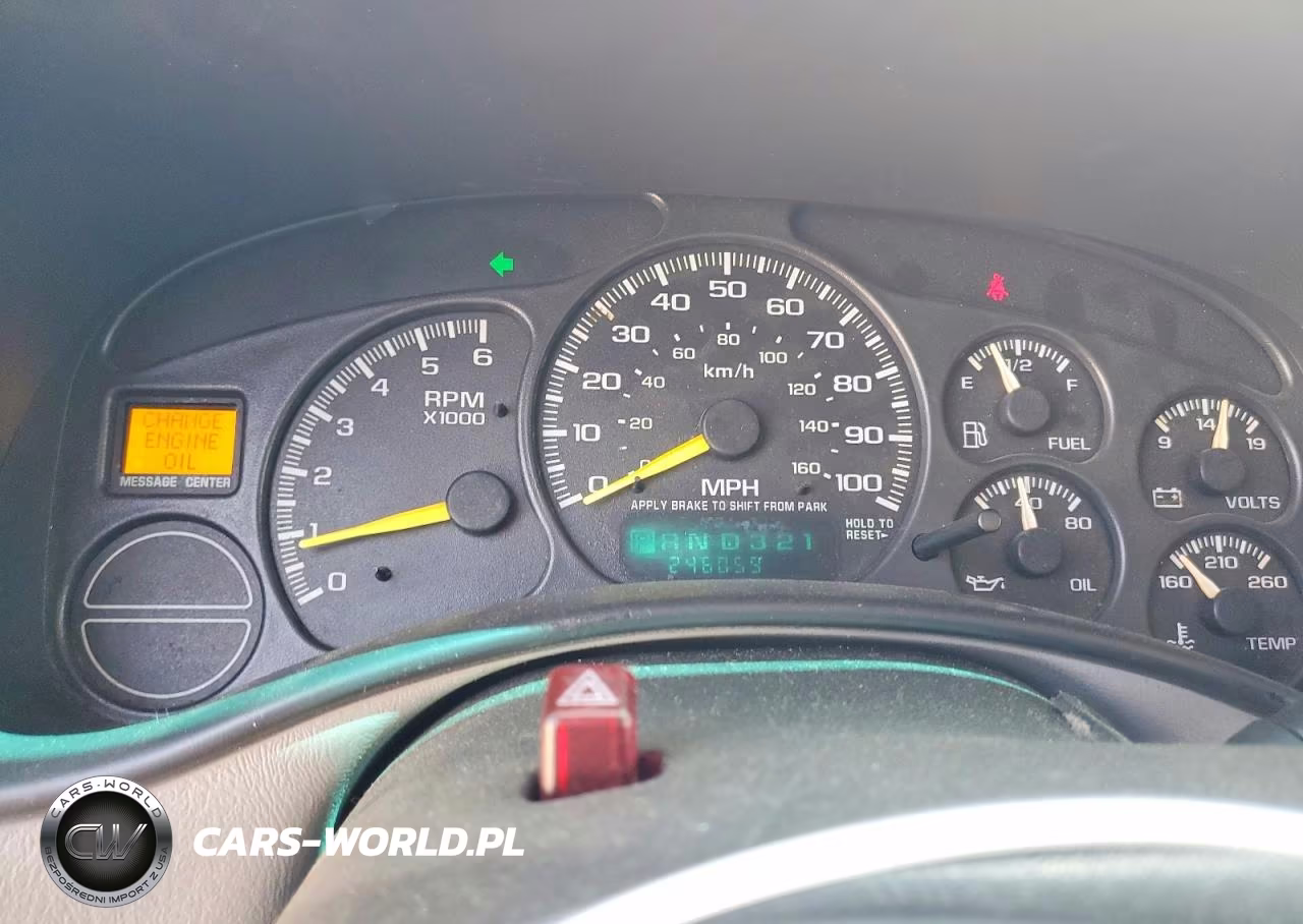 2000 Chevrolet Silverado C1500 VIN:2GCEC19T1Y1172375 - 9