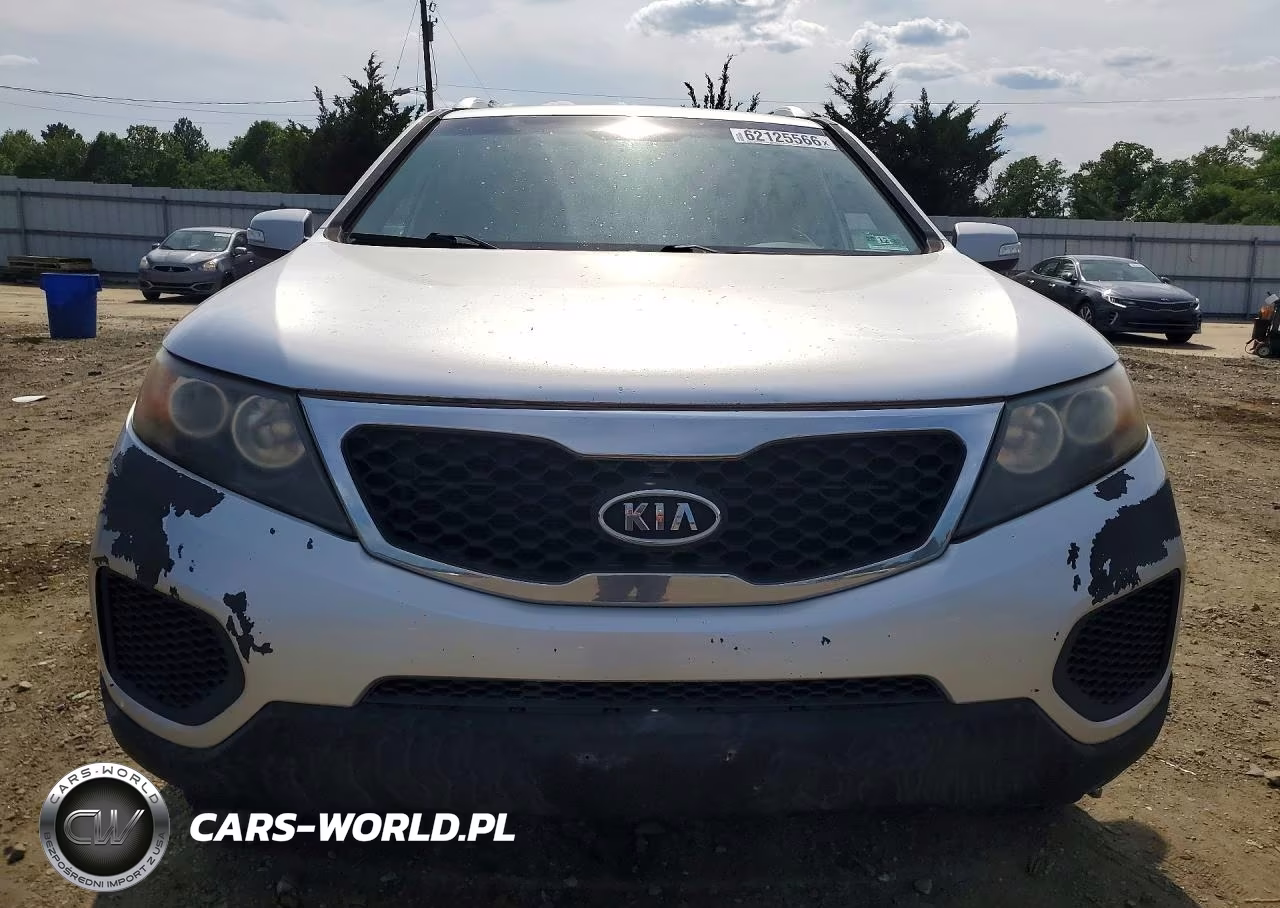 2011 Kia Sorento Lx VIN:5XYKTDA28BG047670 - 5