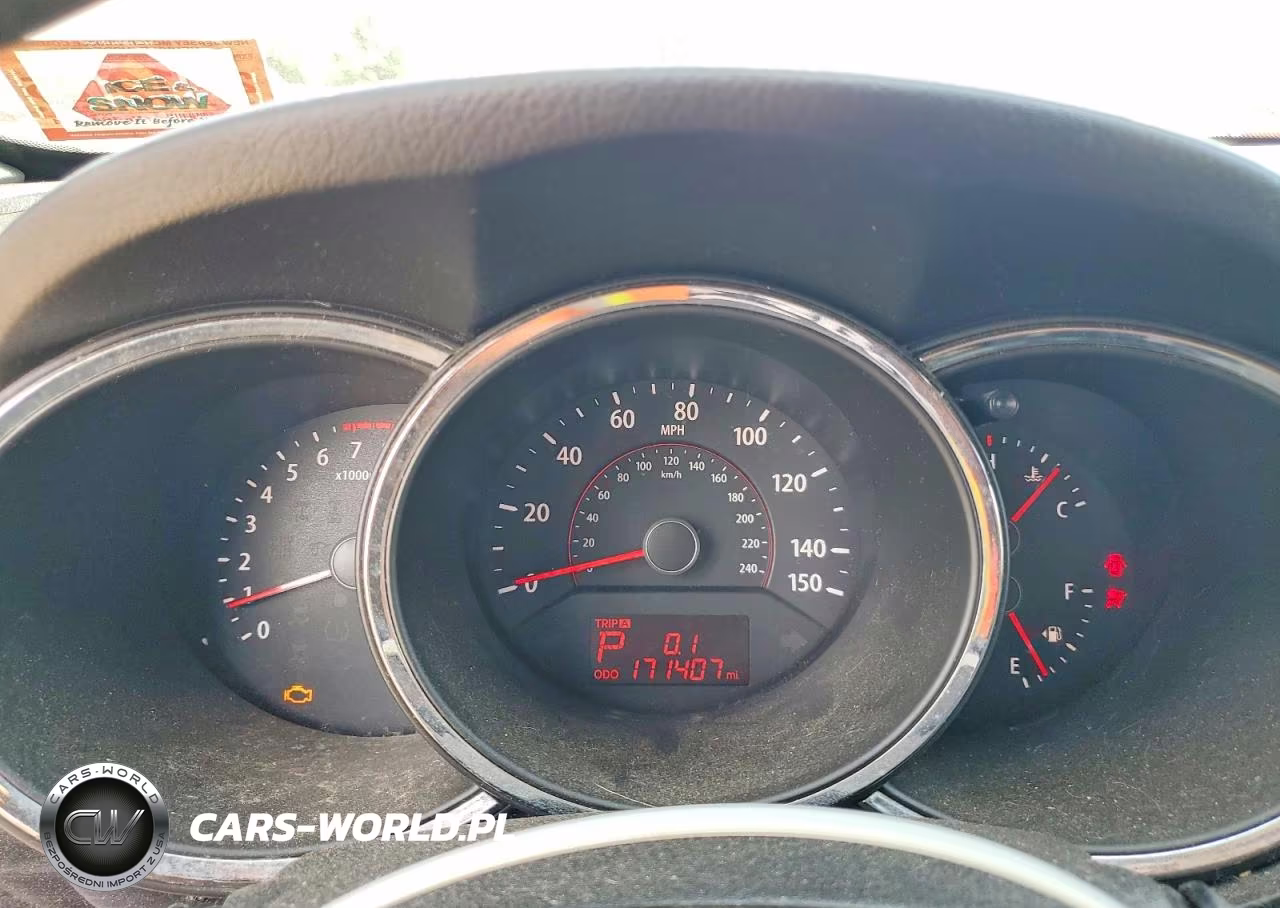 2011 Kia Sorento Lx VIN:5XYKTDA28BG047670 - 9