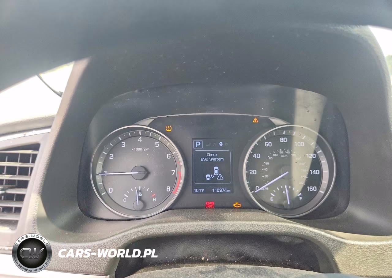 2018 Hyundai Elantra Sel VIN:5NPD84LF8JH232755 - 9