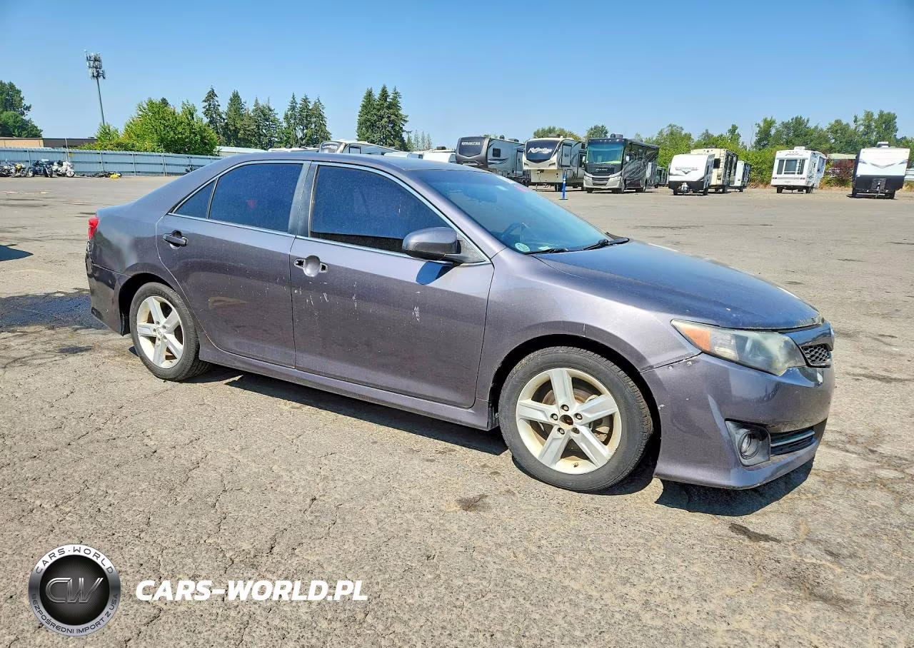 2013 Toyota Camry Se VIN:4T1BF1FK5DU290641 - 4