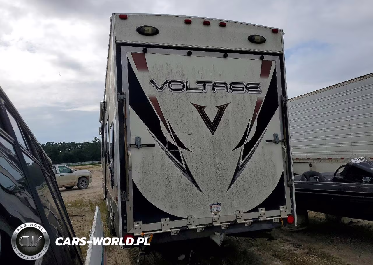 2011 Dutchmen Voltage Camper VIN:47CFVTV32BC660122 - 3