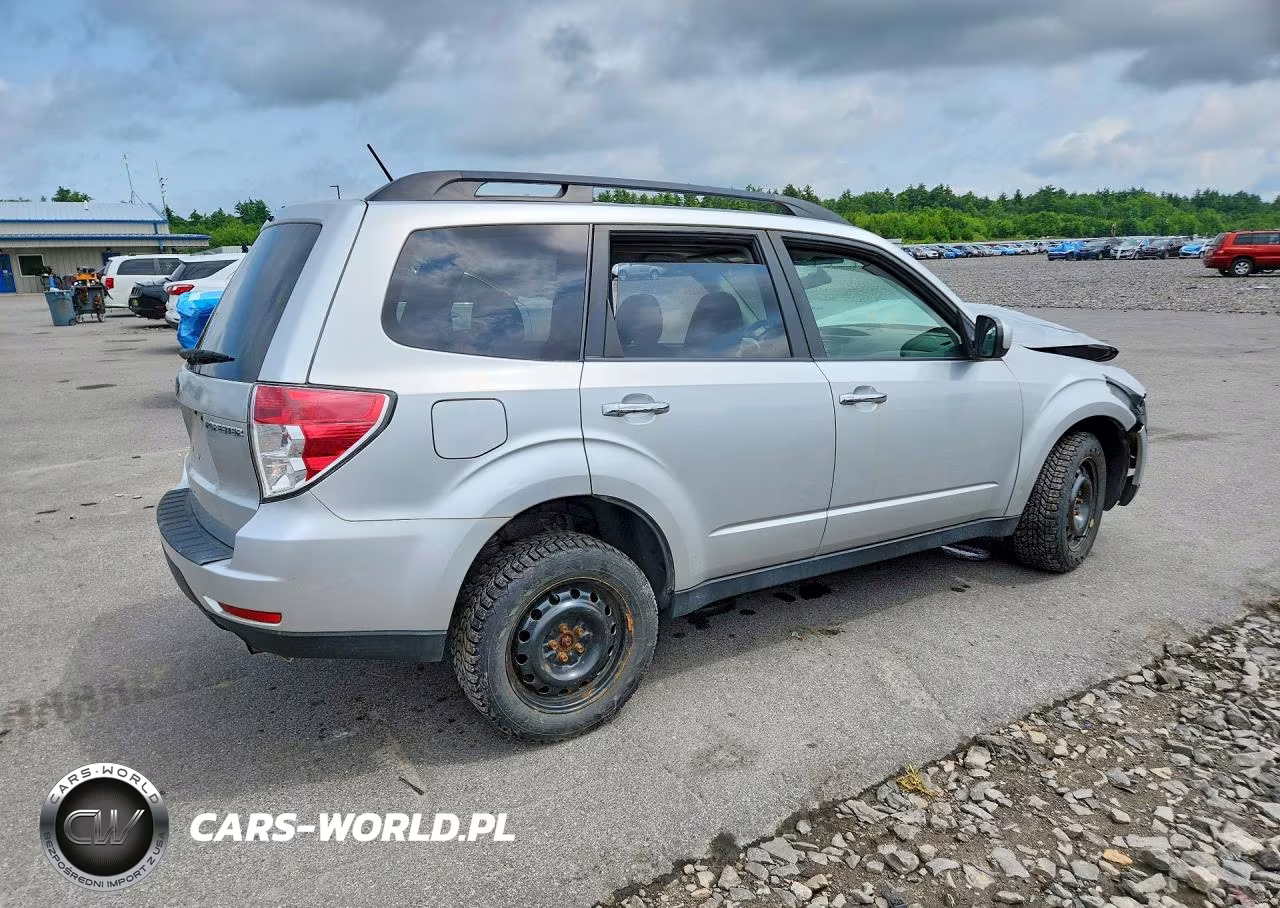 2010 Subaru Forester 2.5X Premium VIN:JF2SH6CC8AH786354 - 3