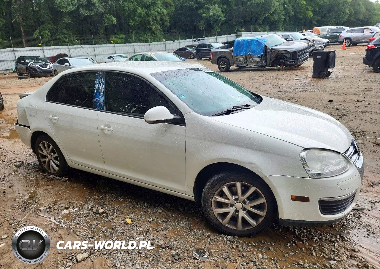 2010 Volkswagen Jetta Limited VIN:3VWAX7AJ2AM153152 - 4