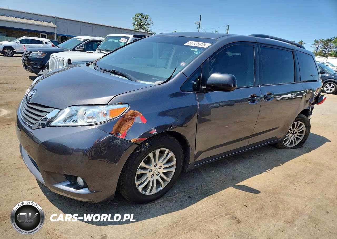 2014 Toyota Sienna Xle 8-Passenger
