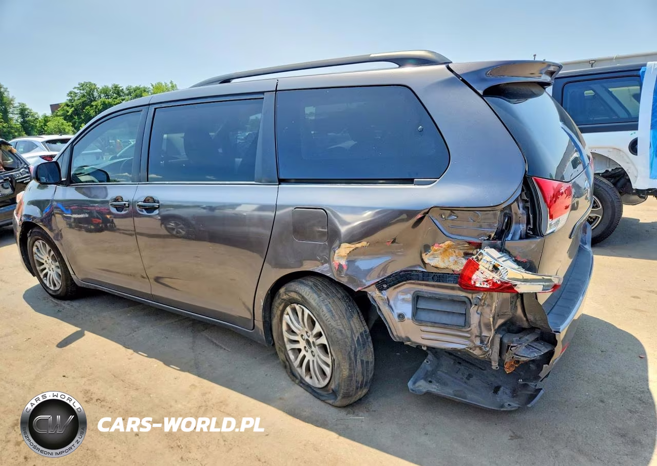 2014 Toyota Sienna Xle 8-Passenger VIN:5TDYK3DC7ES450607 - 2