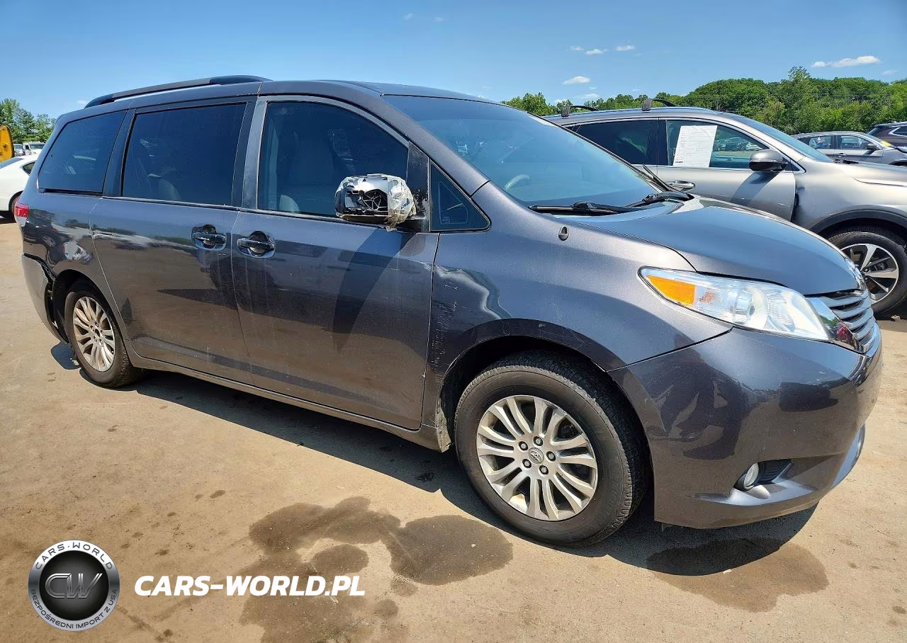 2014 Toyota Sienna Xle 8-Passenger VIN:5TDYK3DC7ES450607 - 4